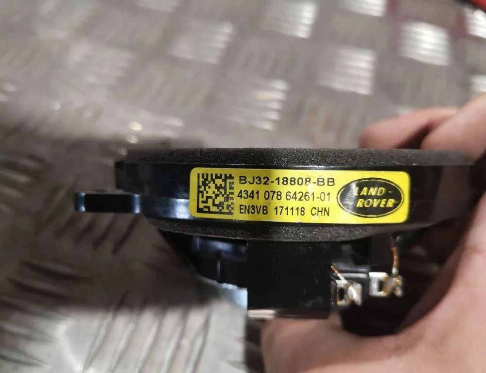LAND ROVER Range Rover Evoque L538 (1 gen) (2011-2020) Звуковой динамик приборной панели 434107864261,171118,BJ3218808BB 32186725