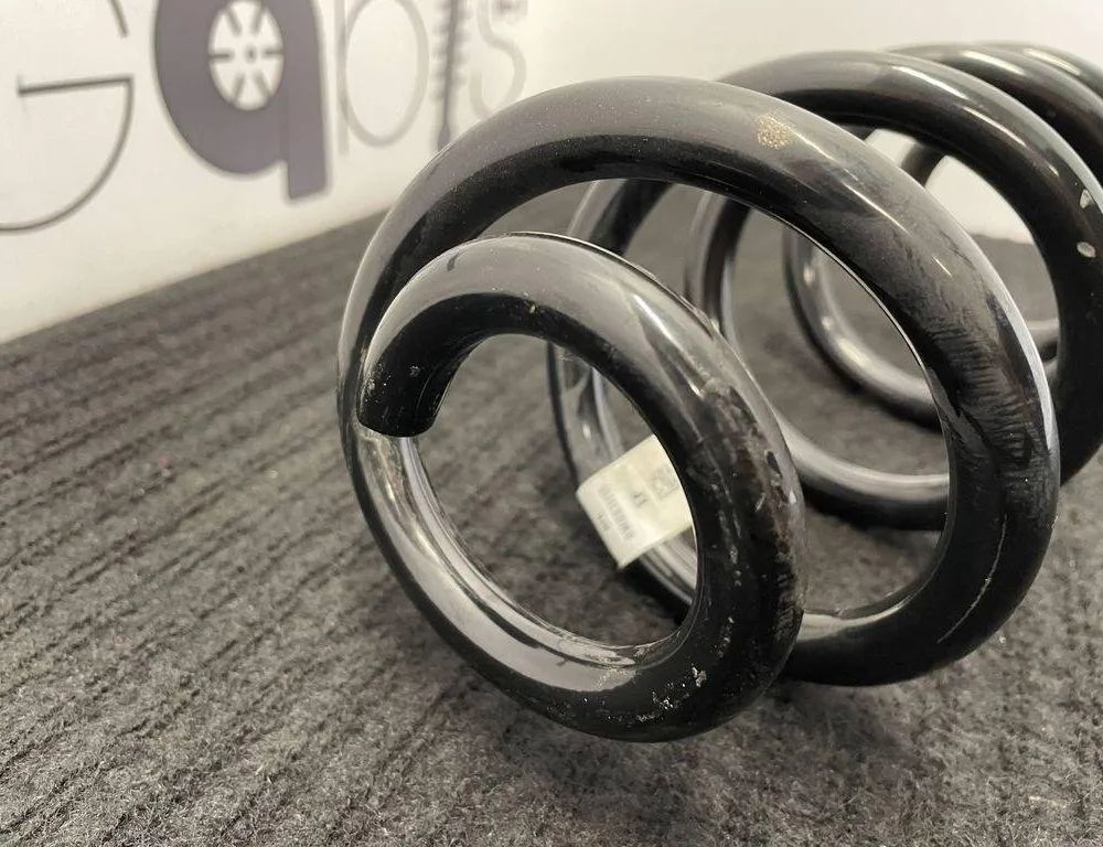 AUDI A5 F5 (2016-2024) Pravá zadná vinutá pružina 8W0511115 32193958