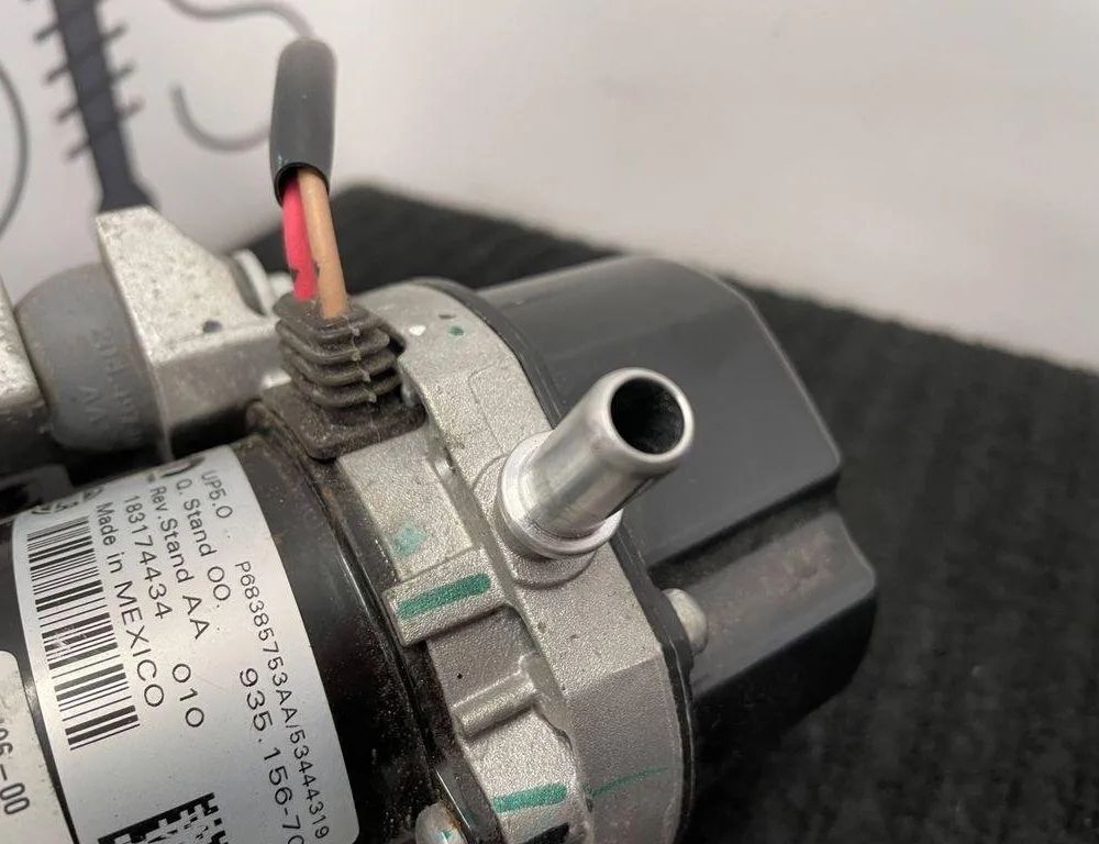 DODGE Ram 4 generation (2008-2023) Vacuum Pump 53444319,P68385753AA,183174434,04581999AB,68385753AA 32194043