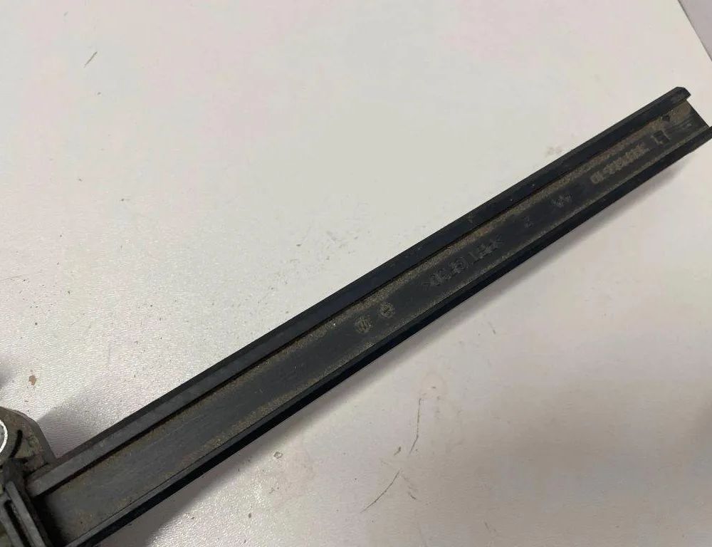 MERCEDES-BENZ CL-Class B (2014-2019) Регулятор высоты ремня безопасности спереди слева A2058600357,A2058600182 32195579