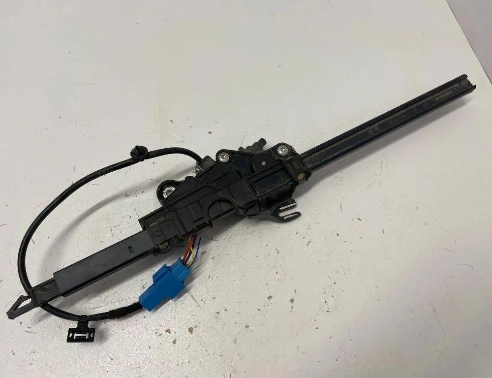 MERCEDES-BENZ CL-Class B (2014-2019) Регулятор высоты ремня безопасности спереди слева A2058600357,A2058600182 32195579