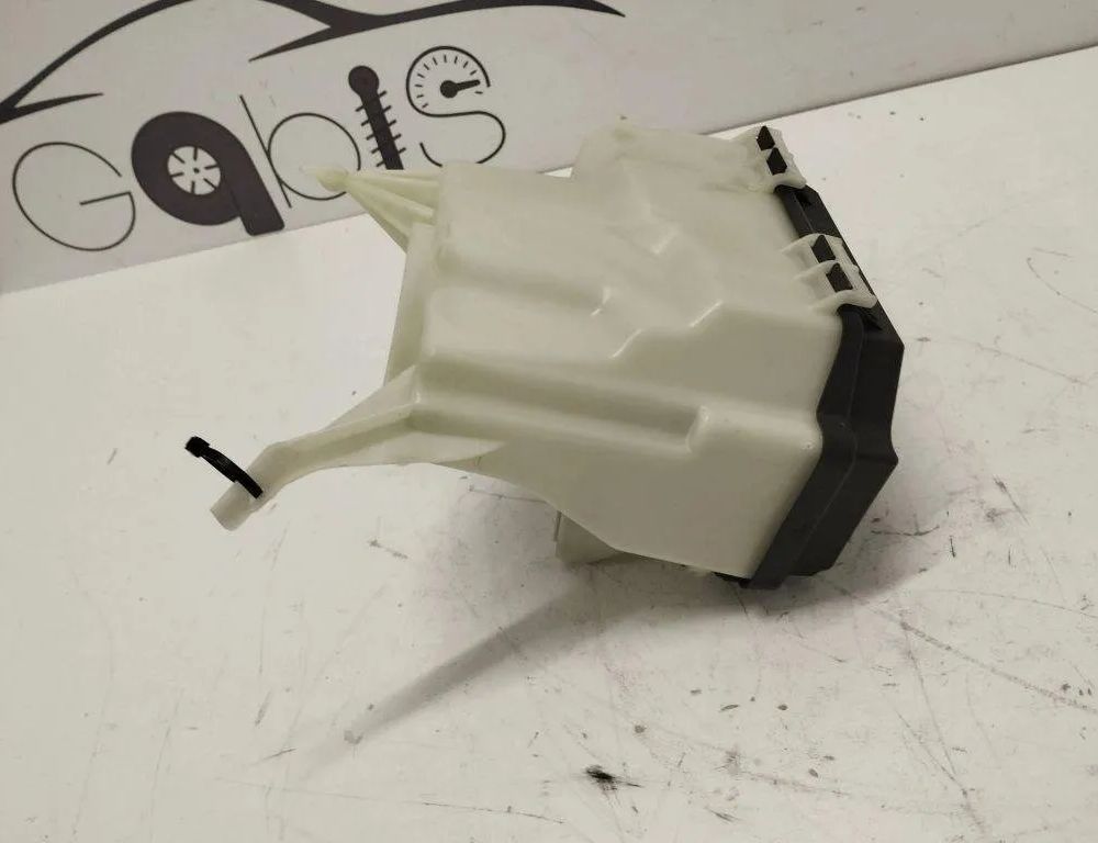 MERCEDES-BENZ C-Class W205/S205/C205 (2014-2023) Fuse Box A2055402328 32196425