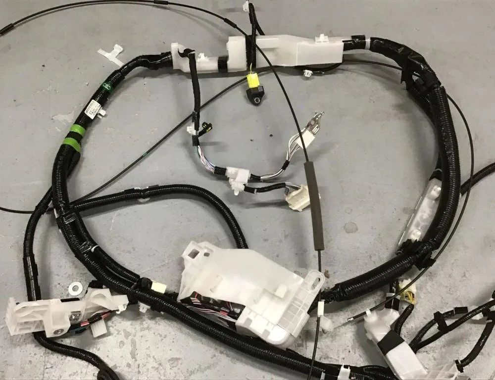 TOYOTA RAV4 1 generation (XA10) (1994-2000) Káblový svazok 32199588