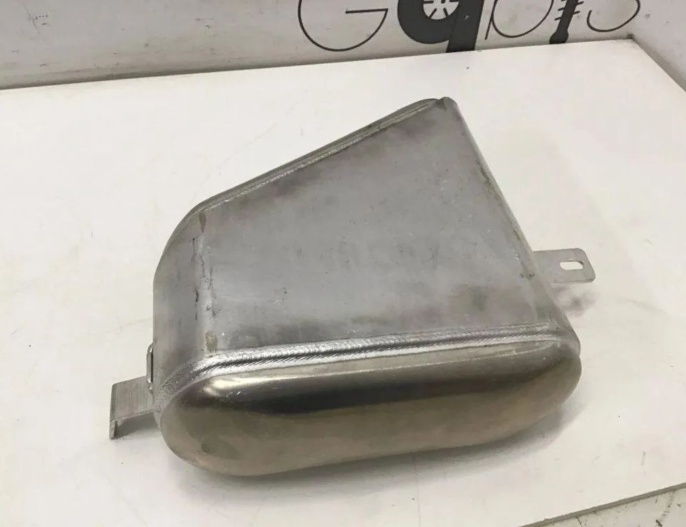 VOLKSWAGEN Touareg 3 generation (2018-2024) Vzduchová nádrž 4M0616203F 32200435