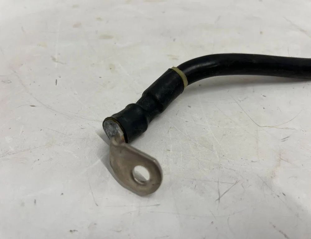 AUDI R8 2 generation (2015-2024) Положительный аккумуляторный кабель 4S0971225 32205135