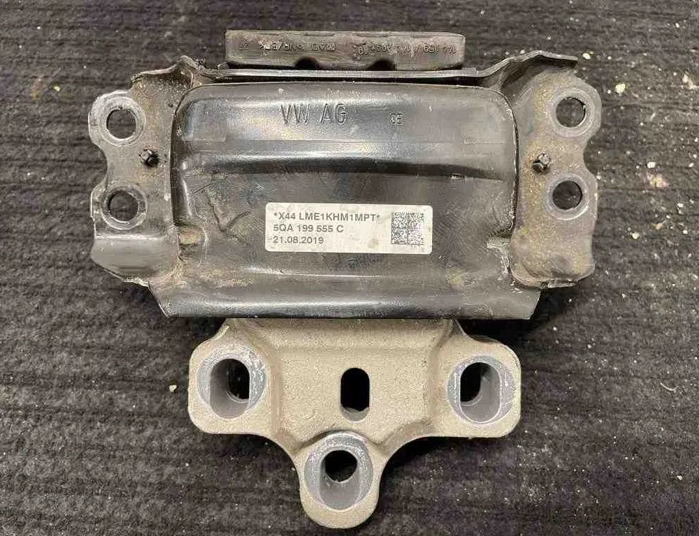 AUDI Q3 F3 (2018-2024) Gearbox Mount 5QA199555C 32600943