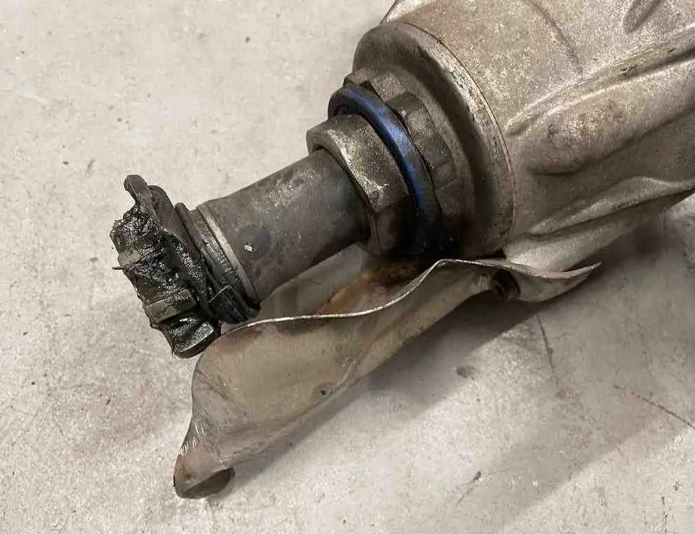 BMW X1 F48/F49 (2015-2023) Раздатка 60901,21006960901602,764688905 32601139