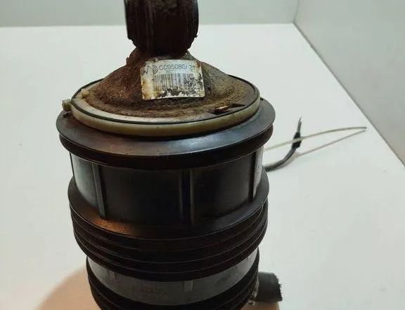 MERCEDES-BENZ E-Class W211/S211 (2002-2009) Подушка подвески задняя правая C095080 31062844