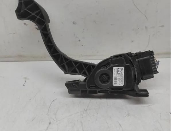 FORD Mondeo 4 generation (2007-2015) Throttle Pedal 6G929F836RC 32742311