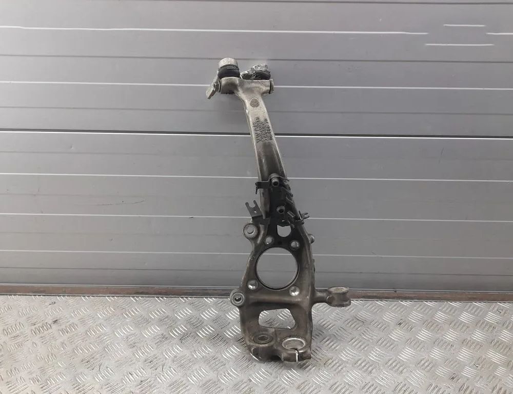 AUDI A4 B9/8W (2015-2024) Ступица передняя левая 8W0407241F 15357506