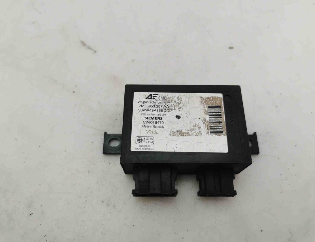 VOLKSWAGEN Sharan 1 generation (1995-2010) Immobiliser control unit 7M0953257AA 10800792