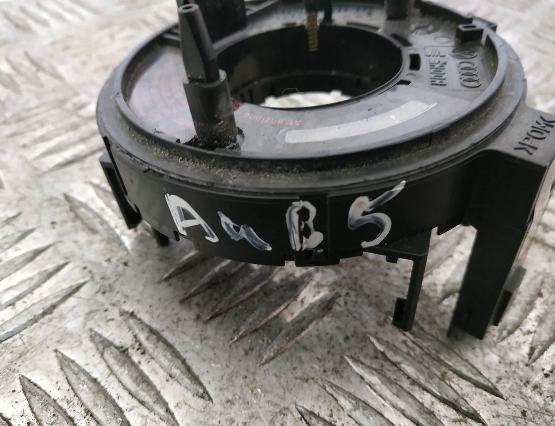 AUDI A4 B5/8D (1994-2001) Шлейф руля 1J0959653 14343661