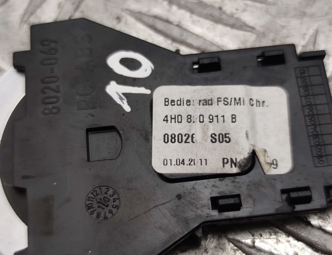 AUDI A8 D4/4H (2010-2018) Переключатель кнопок 4H0820911B 17020447