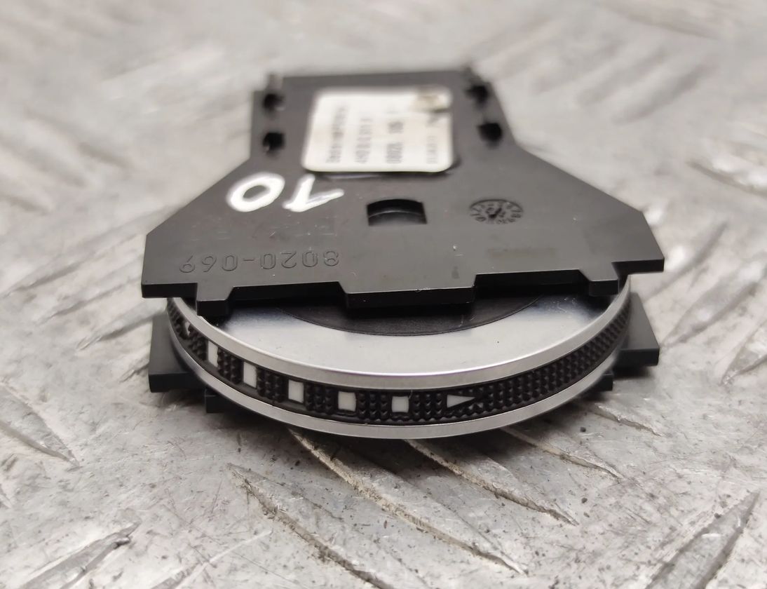 AUDI A8 D4/4H (2010-2018) Переключатель кнопок 4H0820911B 17020447