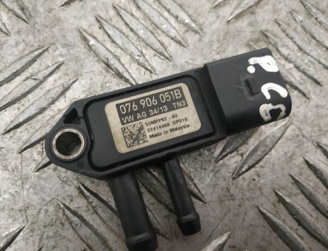 VOLKSWAGEN Passat CC 1 generation (2008-2017) Датчик давления DPF 076906051B 17190793