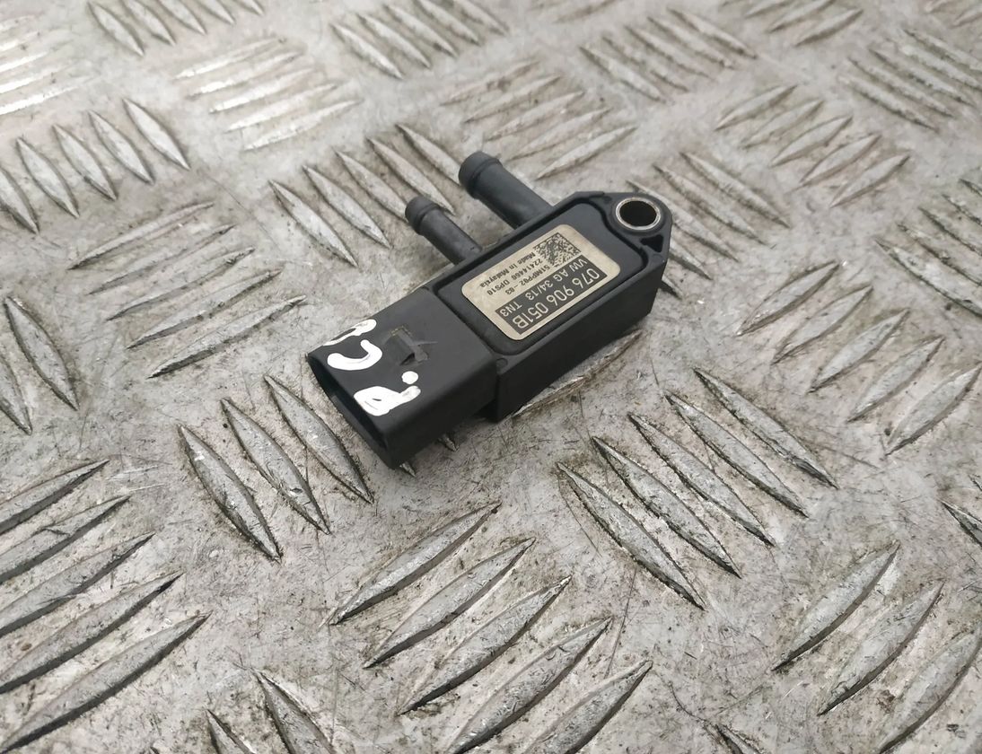 VOLKSWAGEN Passat CC 1 generation (2008-2017) Датчик давления DPF 076906051B 17190793