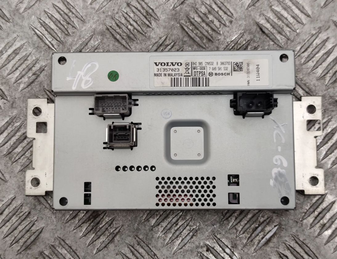 VOLVO XC60 1 generation (2008-2017) Navigačný displej 31357023 17679849