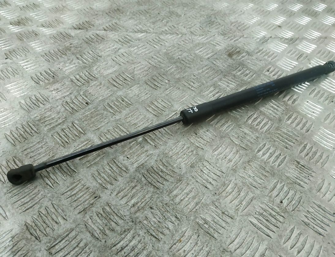 VOLKSWAGEN Variant VII TDI (2014-2024) Амортизатор крышки багажника левый 5G9827550 17733238