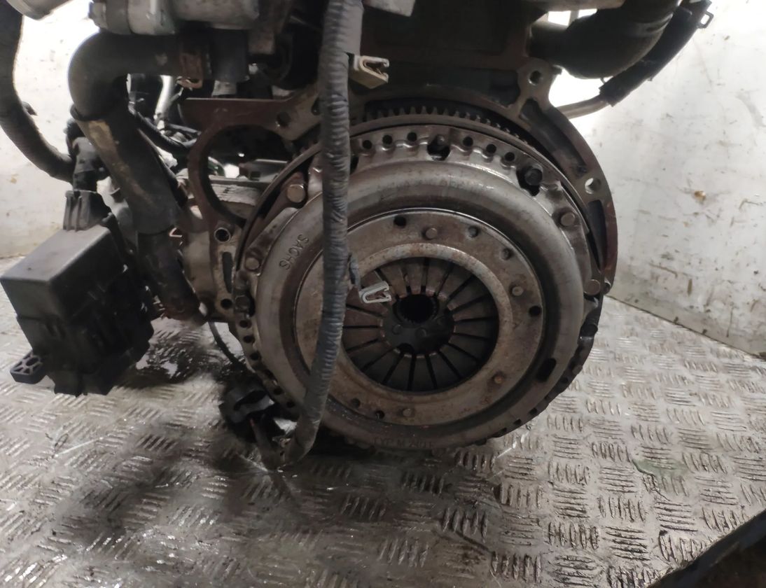 HYUNDAI ix35 1 generation (2009-2015) Motor (Slovak) D4HA 22300399