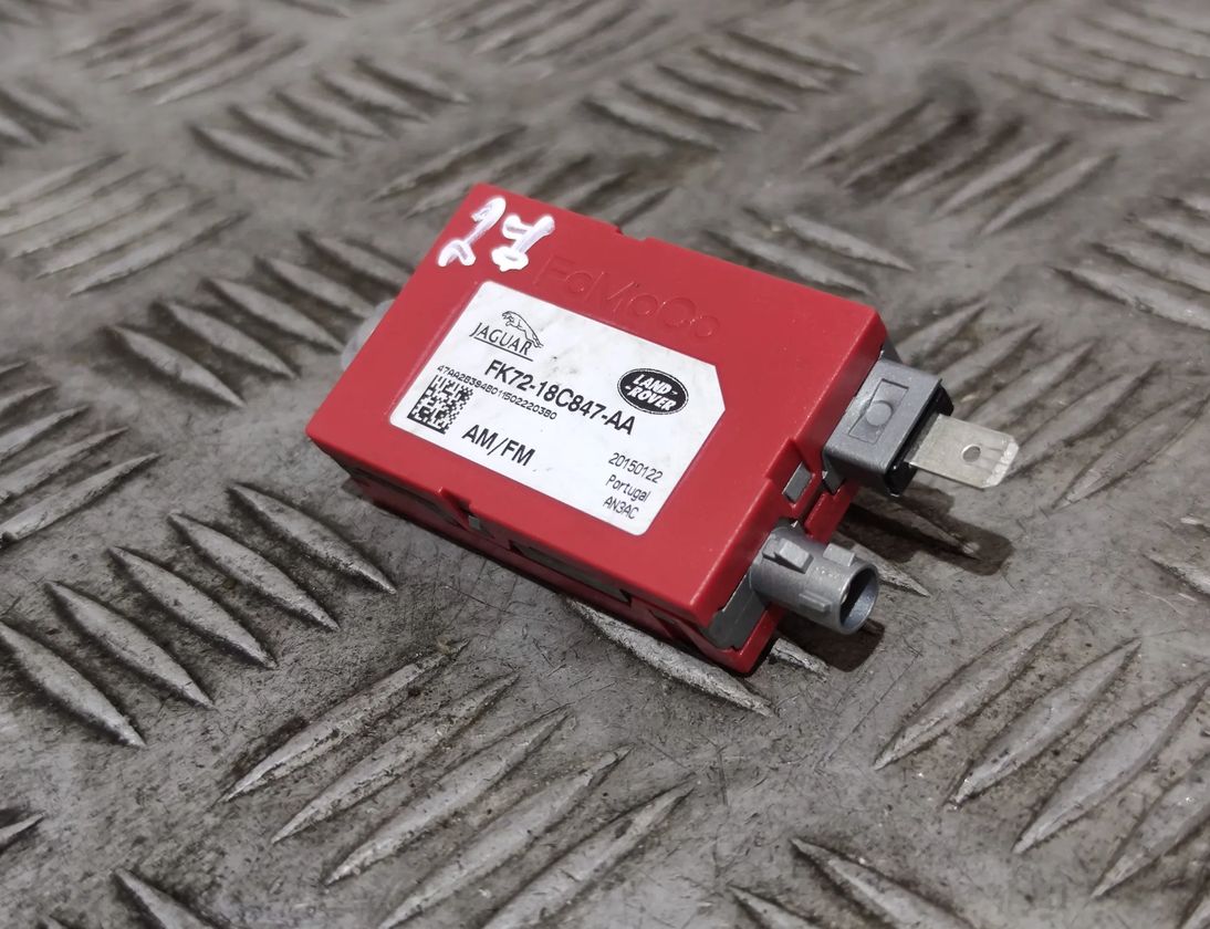 LAND ROVER Discovery Sport 1 generation (2014-2024) Zosilňovač antény na kufri FK7218C847AA 23132451