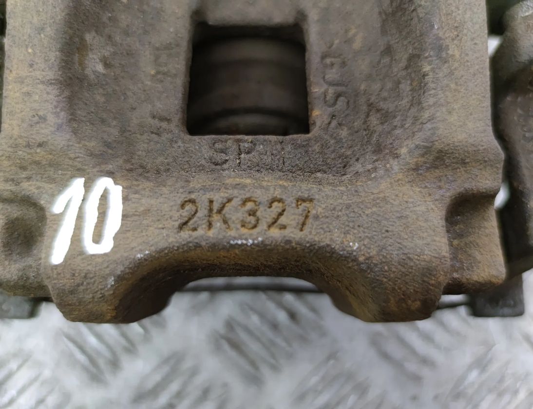 LAND ROVER Discovery Sport 1 generation (2014-2024) задний правый суппорт FK722K327BC,2K327 23651591