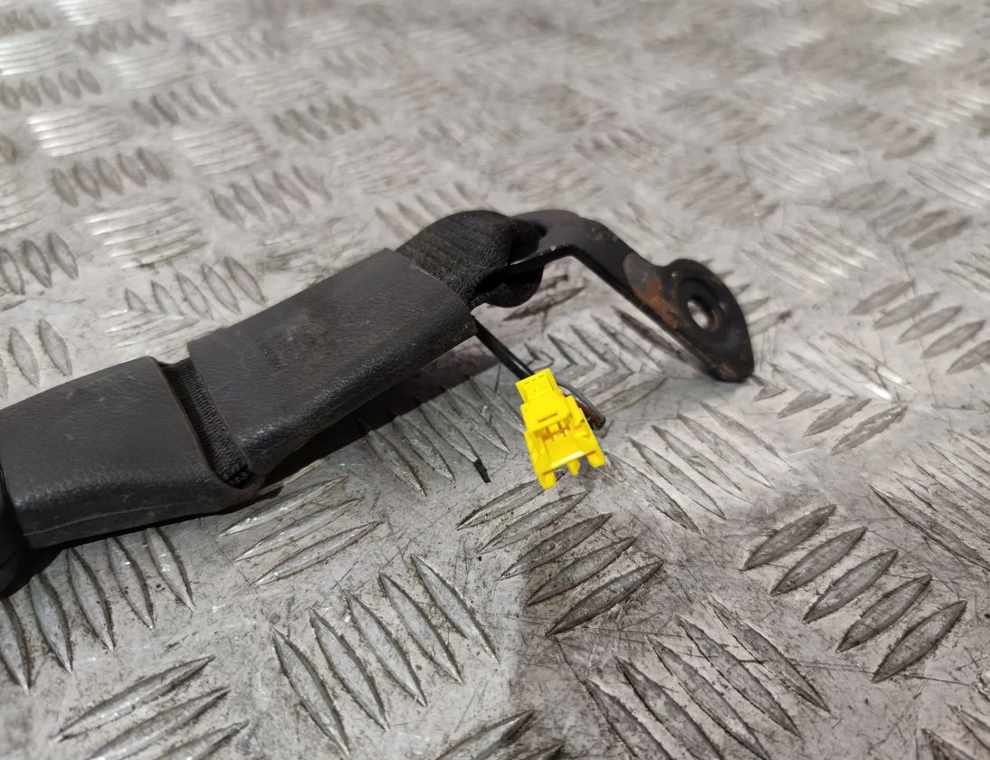 MERCEDES-BENZ C-Class W204/S204/C204 (2004-2015) Zadný stredný sedadlový pracka A2048602669 23762820