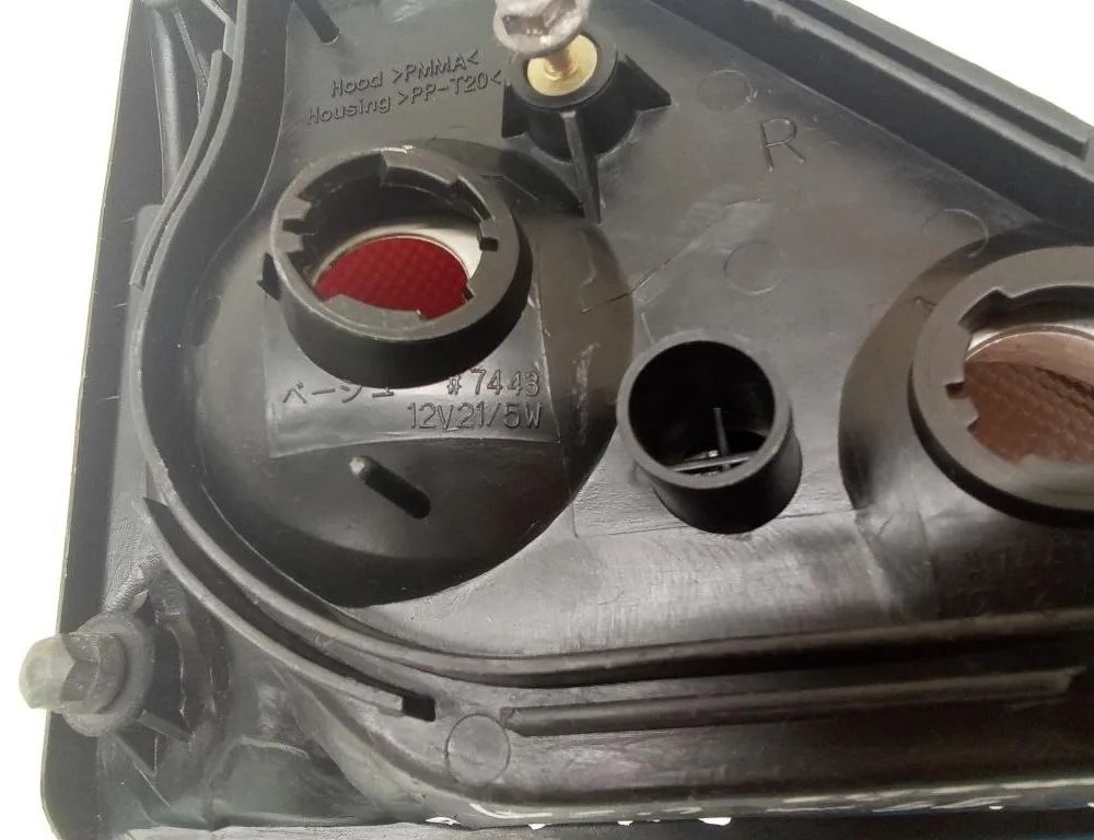 LEXUS RX 1 generation (1997-2003) Фонарь крышки багажника правый 7443 32183913