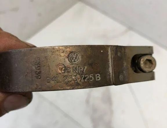 AUDI A3 8V (2012-2020) Muffler connector clamp 04L253725B 32207920