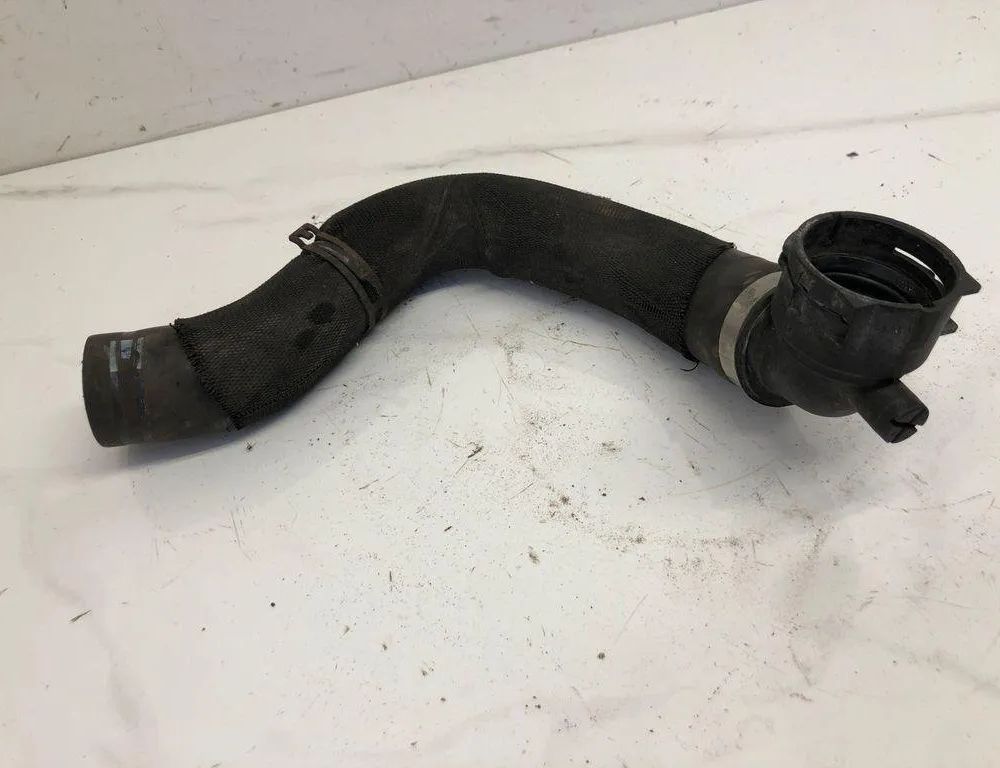 AUDI A6 C8/4K (2018-2024) Coolant Hose Pipe 4E0121055J 32208263