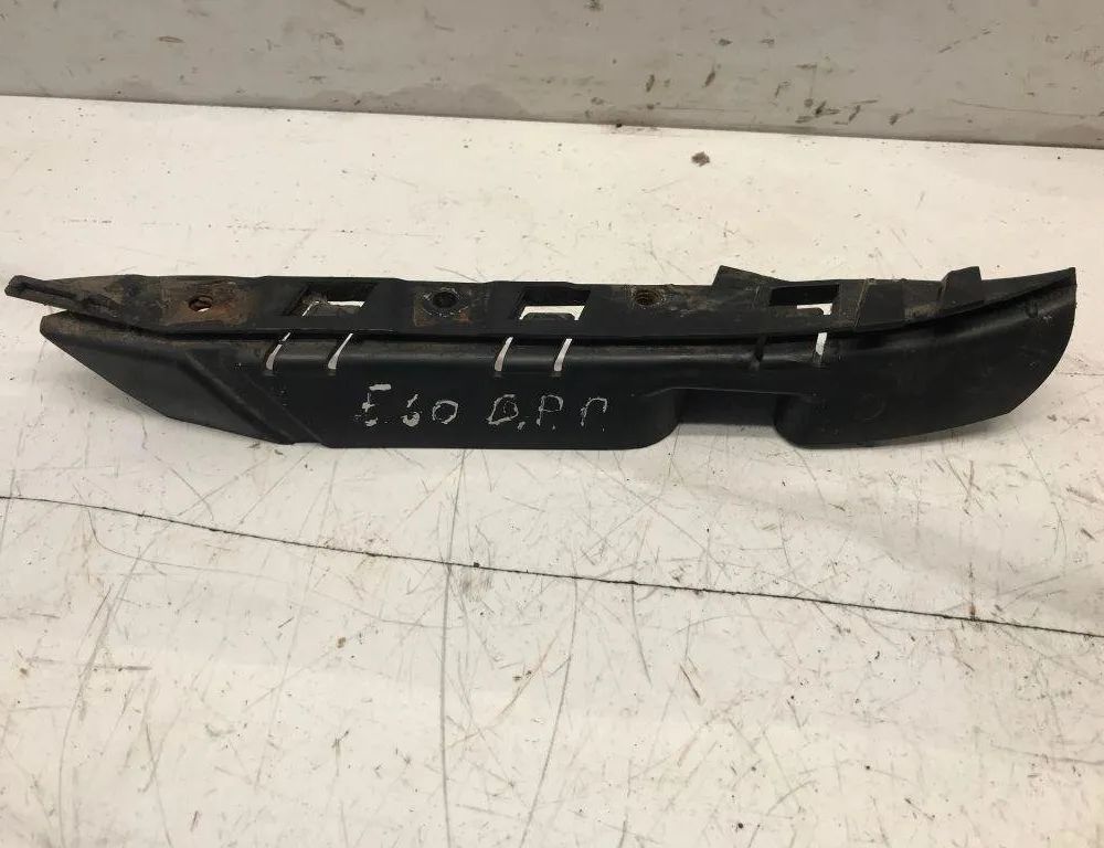 BMW 5 Series E60/E61 (2003-2010) Držiak nárazníka vľavo vzadu 7033706,11460915 32209336