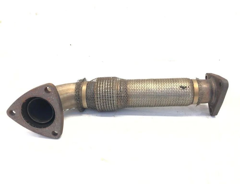 AUDI A5 Sportback 8T (2009-2011) Трубка рециркуляции отработавших газов 32214502