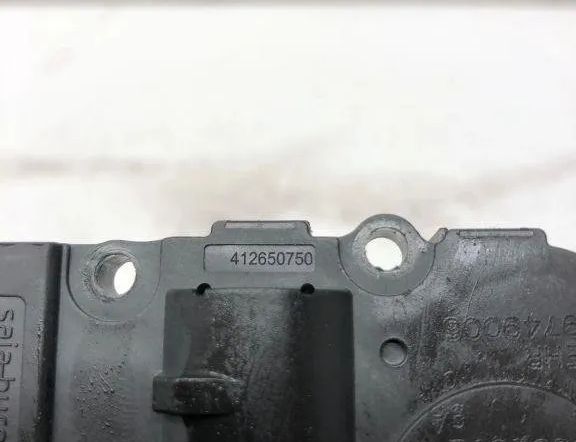 AUDI A5 Sportback 8T (2009-2011) Клапаны управления внутренним подогревом 90067L,412650750 32215354