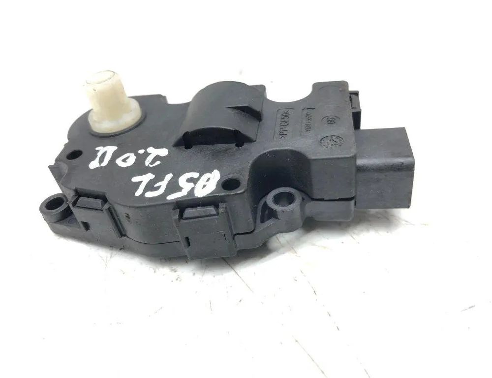 AUDI A5 Sportback 8T (2009-2011) Клапаны управления внутренним подогревом 7003600,412650750,8006746X,7102860 32215361