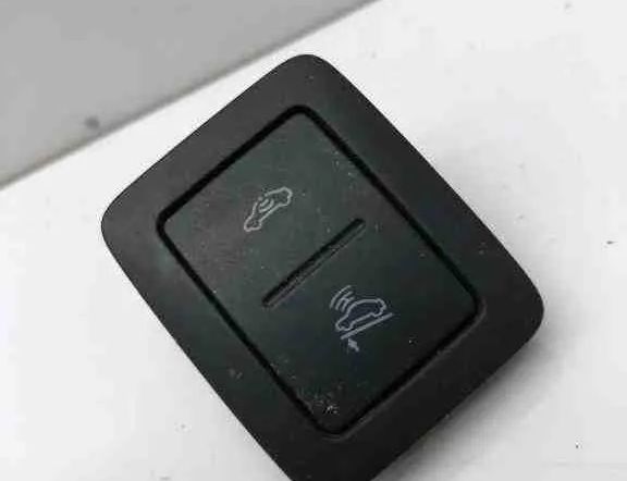 VOLKSWAGEN Passat B6 (2005-2010) Переключатель кнопок 1T0962109 32605185