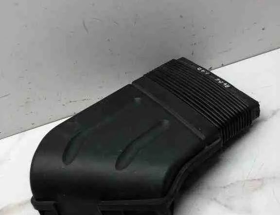 AUDI A4 B8/8K (2011-2016) Воздухозаборная труба 8E0129617D 32605584