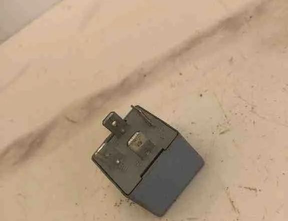 AUDI A5 8T (2007-2016) Relé 6238640,6555VP,A0025427219,20240072,6555HJ,A0025428019,141951253B,9673062180,141951253A,4H0951253A,A0025421319 32605818