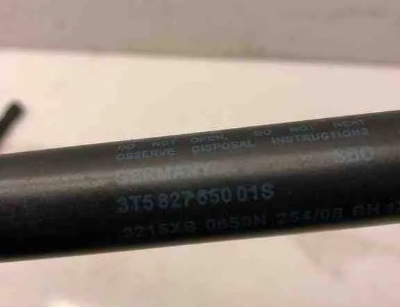 SKODA Superb 2 generation (2008-2015) Pravý plynový tlmič na zadné dvere 3T582755001S,3215XB0650N 32606634