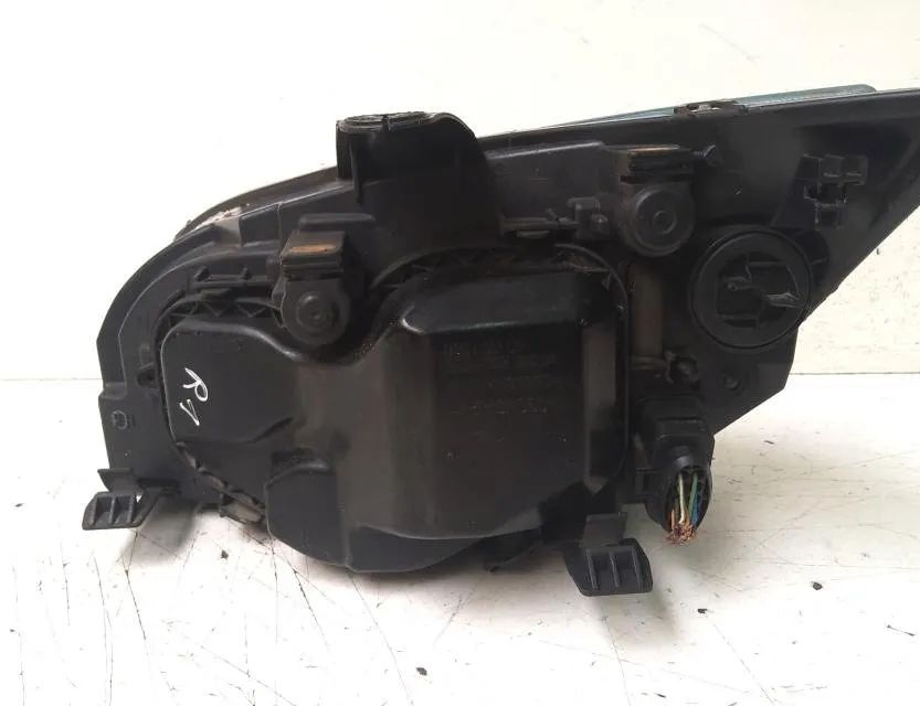 FORD Focus 2 generation (2004-2011) Фара передняя правая 10178 28850935