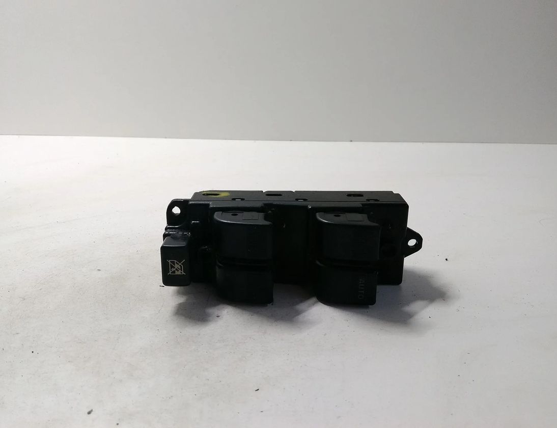 MAZDA 6 GG (2002-2007) Ovládač okna pravých zadných dverí 514500 28390902