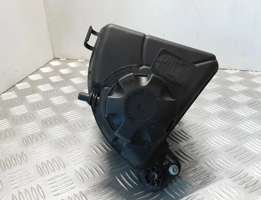 BMW 7 Series F01/F02 (2008-2015) Expanzná nádrž 7601948 28395767