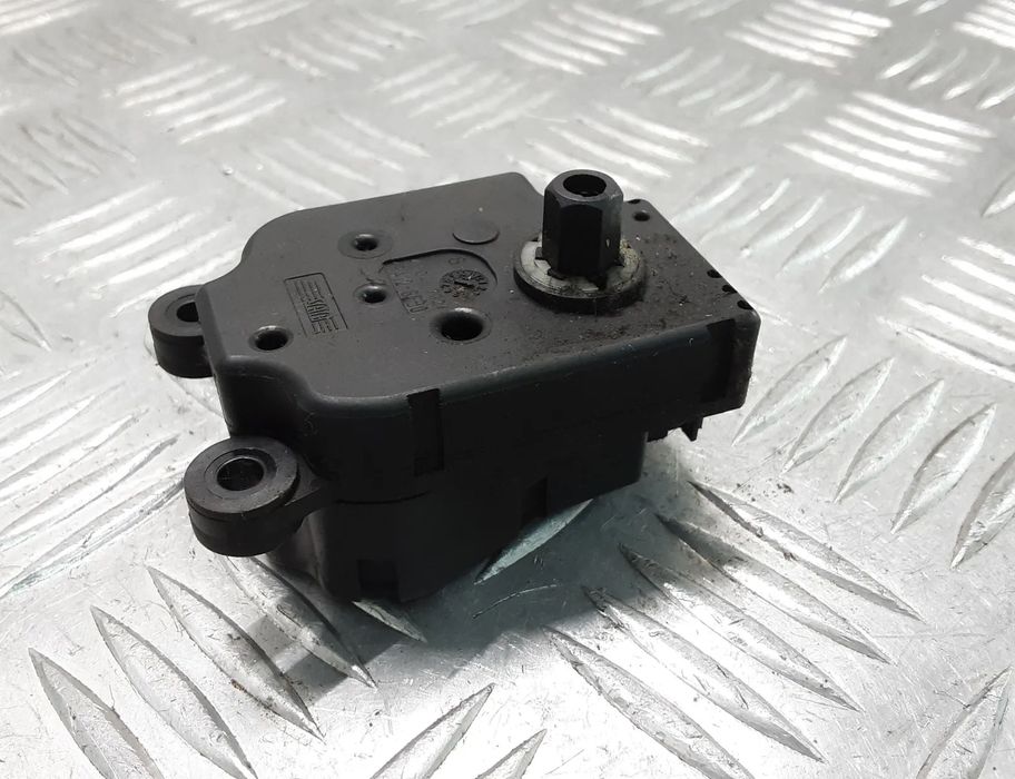 CITROËN C8 1 generation (2002-2014) Клапаны управления внутренним подогревом A21200100 28396551