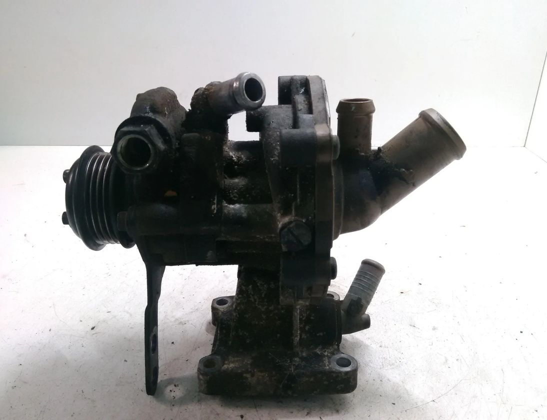 FORD Mondeo 3 generation (2000-2007) Water Pump XS7Q8K500 28401643