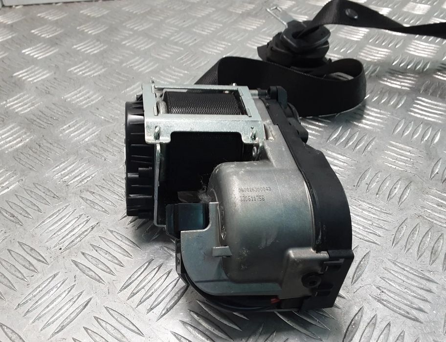 MERCEDES-BENZ R-Class W251 (2005-2017) Ремень безопасности передний правый 33033535 28412415