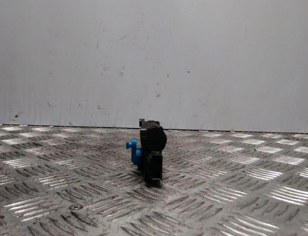 VOLKSWAGEN Golf 6 generation (2008-2015) Ventily na ovládanie vnútorného kúrenia 1K1907511E 28415037