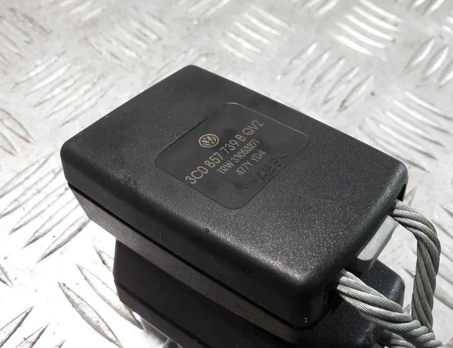 VOLKSWAGEN Passat B5 (1996-2005) Средняя пряжка сиденья задняя 3C0857739B 28416235