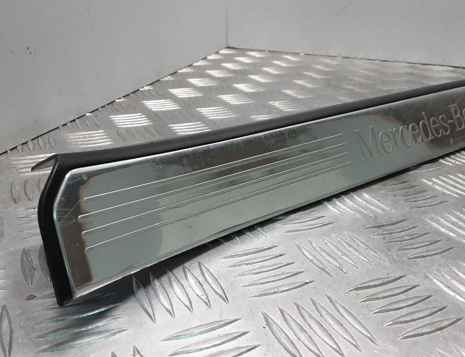 MERCEDES-BENZ S-Class W221 (2005-2013) Front Right Sill Trim A2216800235 28426671