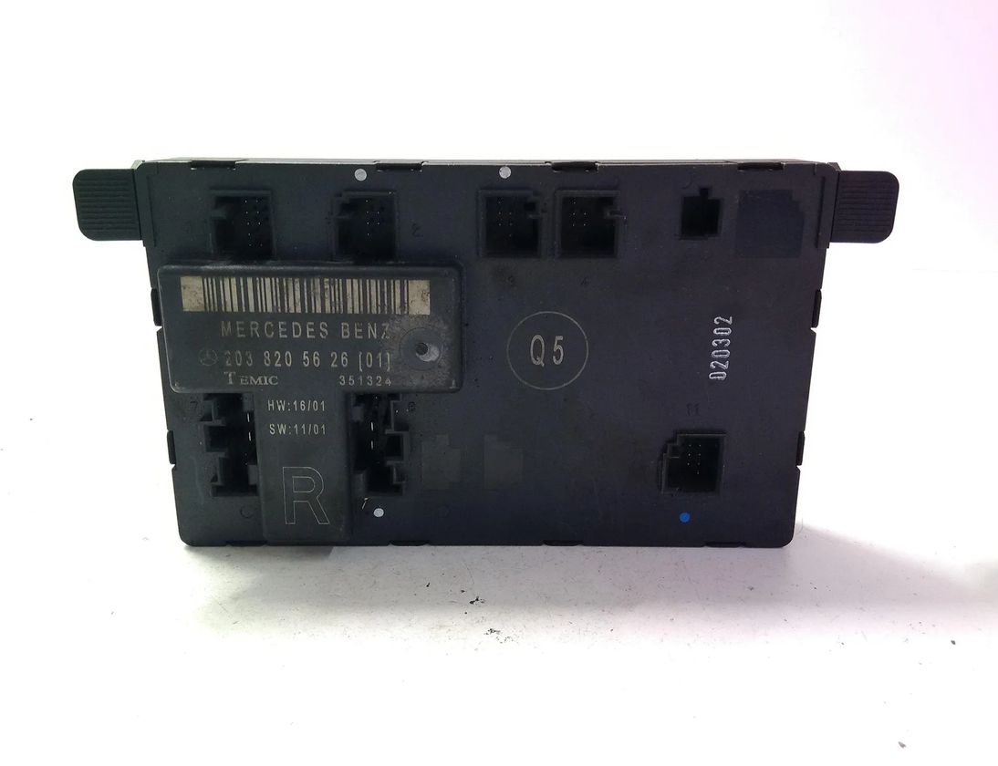 MERCEDES-BENZ C-Class W204/S204/C204 (2004-2015) Блок управления дверей левый задний 2038205626 28432225
