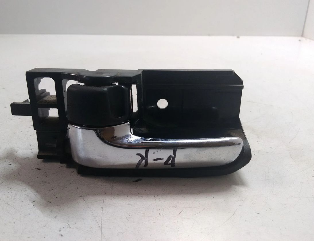 TOYOTA Corolla Verso 1 generation (2001-2009) Left Rear Internal Opening Handle 28434669