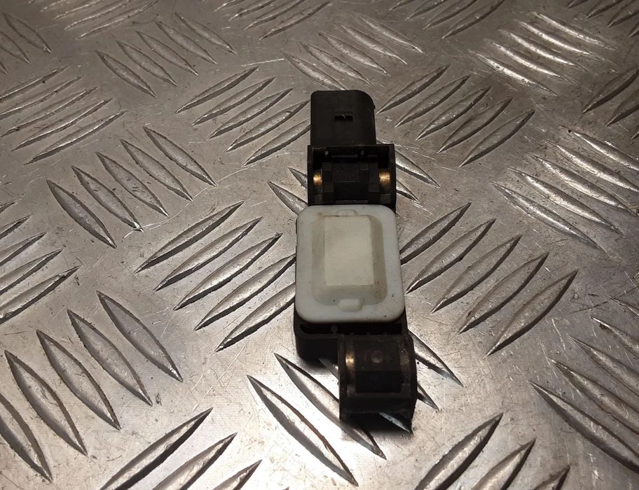 PORSCHE Cayenne 955 (2002-2010) Rear Right Impact Sensor 7L0909606C 28435400