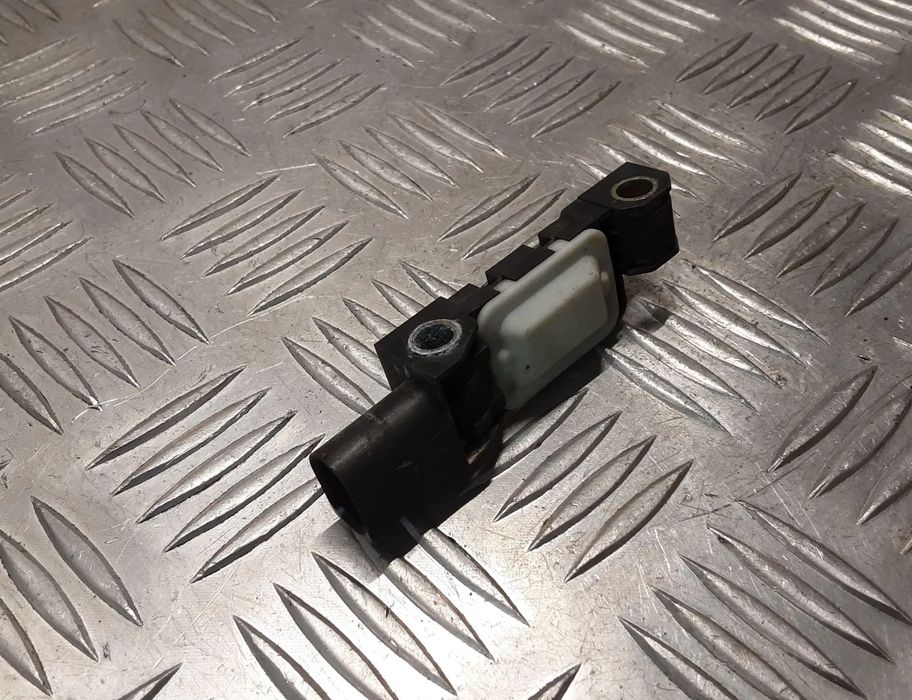 PORSCHE Cayenne 955 (2002-2010) Rear Right Impact Sensor 7L0909606C 28435400